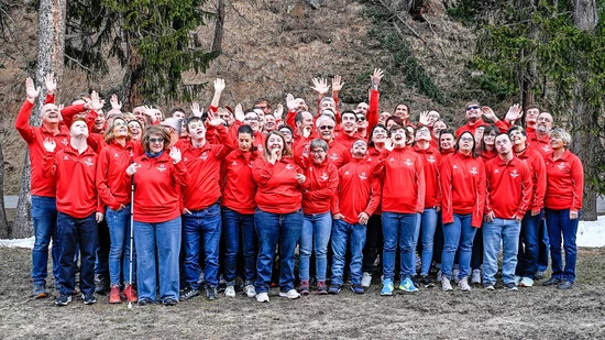 Das gesamte Team der Schweiz für die Special Olympics.