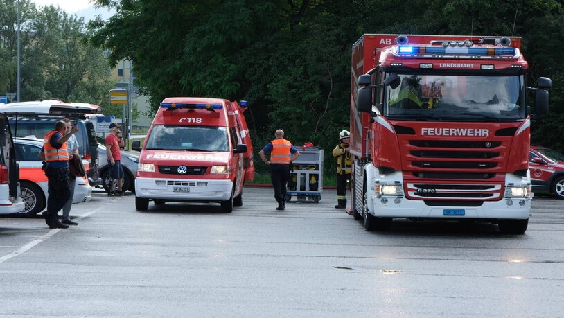 Grossaufgebot: Die Feuerwehr Landquart ist mit mehreren Fahrzeugen im Einsatz.