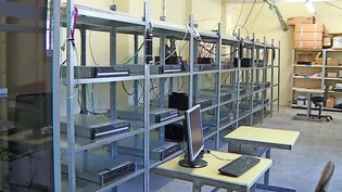 Das Rechenzentrum in Linthal: Rund 30 Server «arbeiten» in den Räumen auf dem Areal der alten Spinnerei.