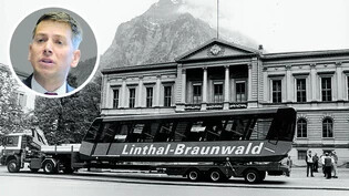 Ein neuer Wagen: Die Erschliessung von Braunwald ist im Mai 1997 nicht im, sondern vor dem Rathaus ein Thema.