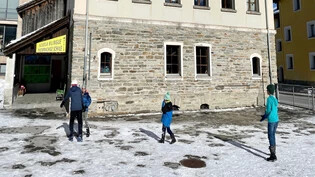Steigende Schülerzahlen: Das Schulhaus von Maloja platzt aus allen Nähten.