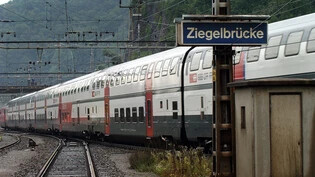 Zu wenig Platz in Ziegelbrücke: Wegen der Züge zwischen Zürich und Chur können die Züge aus dem Glarnerland nicht mehr nach Rapperswil weiterfahren.